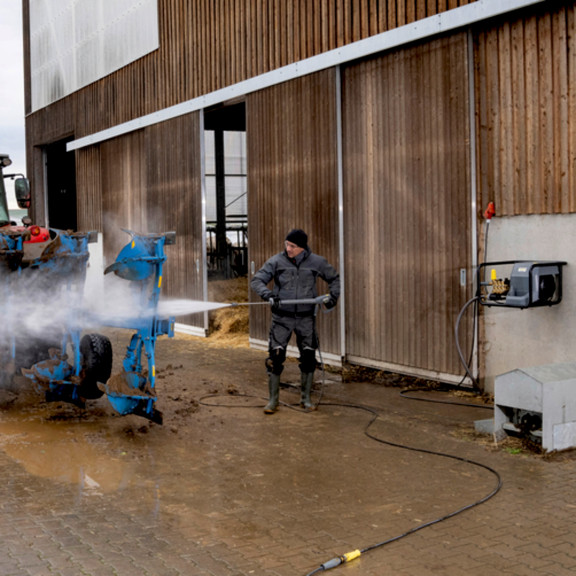 Robustní, stacionární