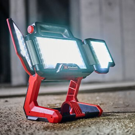 Otočná světelná hlava