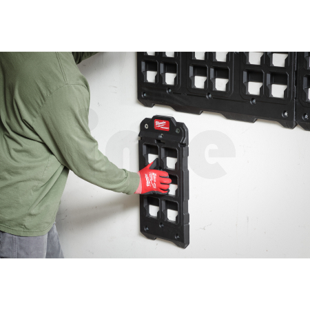 MILWAUKEE PACKOUT  kompaktní montážní deska na stěnu 4932480621
