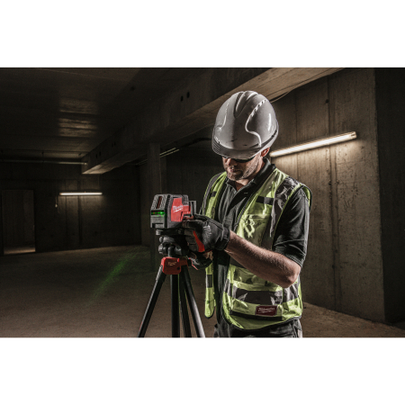 MILWAUKEE L4 CLL-301C - Akumulátorový křížový liniový laser se zeleným světlem s USB 4933478098