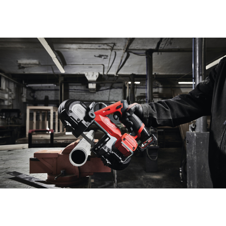 MILWAUKEE M12 FBS64 Aku pásová pila 4933478441
