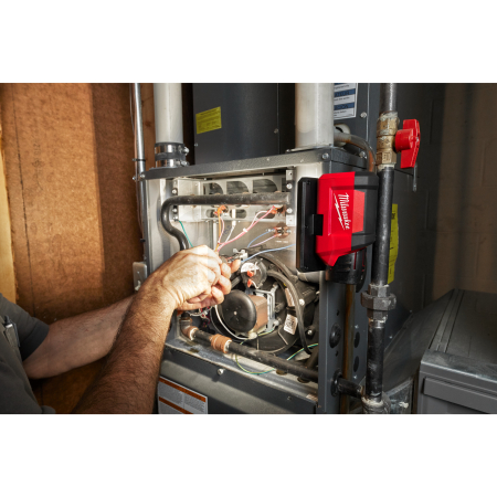 MILWAUKEE M12 Otočná svítilna 4933478226