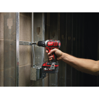 MILWAUKEE M18™ kompaktní vrtací šroubovák 4933443530