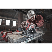 MILWAUKEE M18 FUEL™ 55 mm okružní pila na dřevo a plast 4933451429