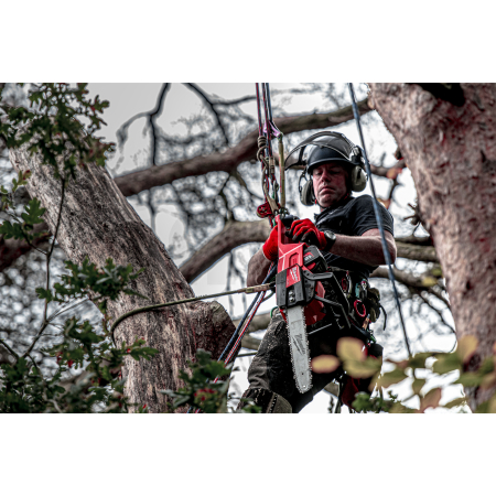 MILWAUKEE M18FCHS-121B - M18 FUEL™ řetězová pila s lištou 40 cm 4933464223