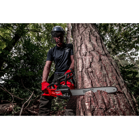 MILWAUKEE M18FCHS-121B - M18 FUEL™ řetězová pila s lištou 40 cm 4933464223