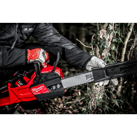 MILWAUKEE M18FCHS-121B - M18 FUEL™ řetězová pila s lištou 40 cm 4933464223