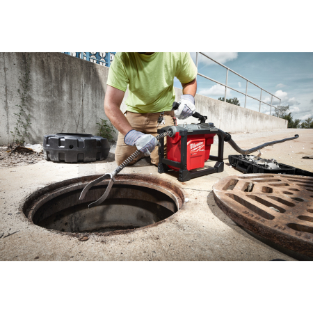 MILWAUKEE Kompaktní sekční čistička potrubí M18 FUEL™ 4933478407