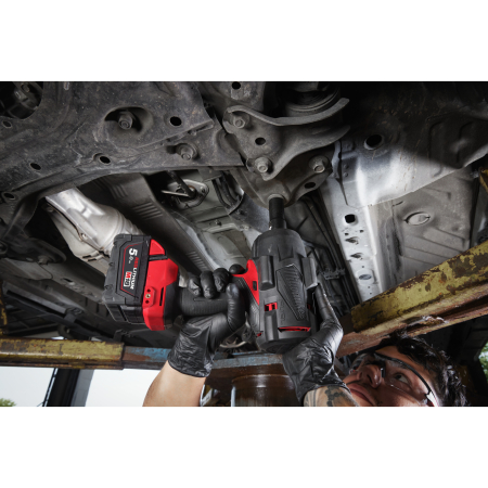MILWAUKEE M18 FUEL™ ½″ rázový utahovák s vysokým krouticím momentem a pojistným koužkem 4933498056