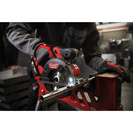 MILWAUKEE M18 FUEL™ pila na kov 4933459193
