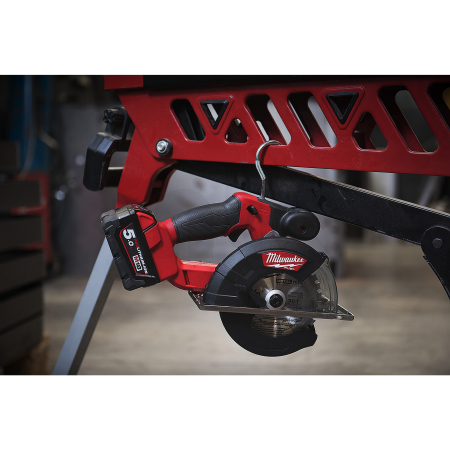 MILWAUKEE M18 FUEL™ pila na kov 4933459193