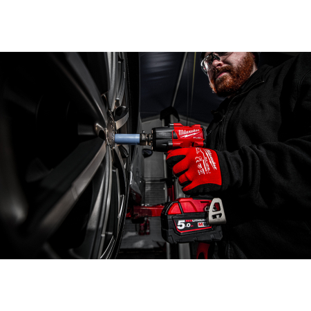 MILWAUKEE M18 FUEL™ ½″ Rázový utahovák s pojistným kroužkem 4933478450