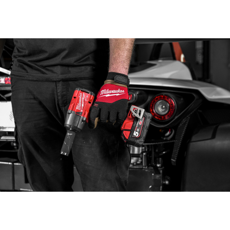 MILWAUKEE M18 FUEL™ ½″ Rázový utahovák s pojistným kroužkem 4933478450