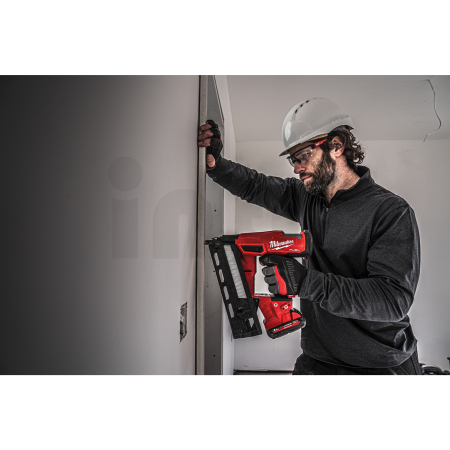 MILWAUKEE M18 FN16GA M18 FUEL™ dokončovací hřebíkovačka 16 GA 4933478094