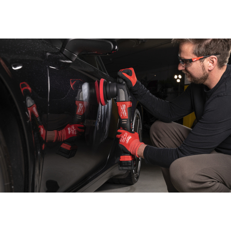 MILWAUKEE M18 FUEL™ excentrická leštička se zdvihem 15 mm 4933492352