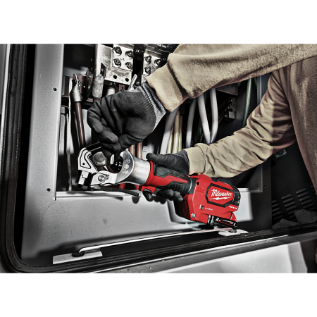MILWAUKEE M18™ FORCE LOGIC™ univerzální krimpovací kleště 4933471950