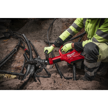 MILWAUKEE M18 HSFC125R-802 FORCE LOGIC hydraulické bezpečnostní nůžky na kabely 125 mm 4933492421