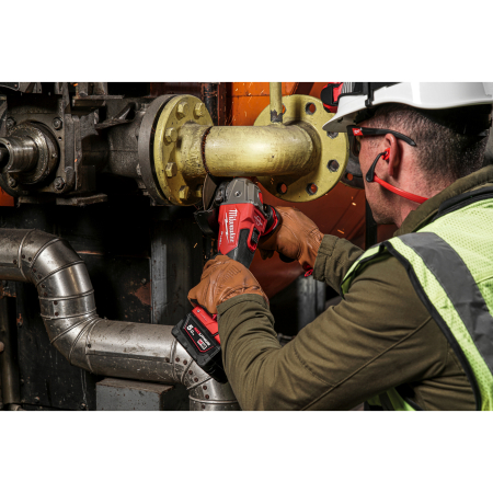 MILWAUKEE M18 FUEL™ ONE-KEY™ 125 mm úhlová bruska s pouvným spínačem 4933478433