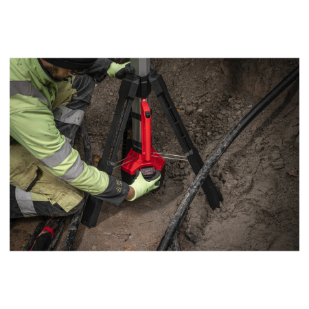 MILWAUKEE M18™ stojanová svítilna 4933492903