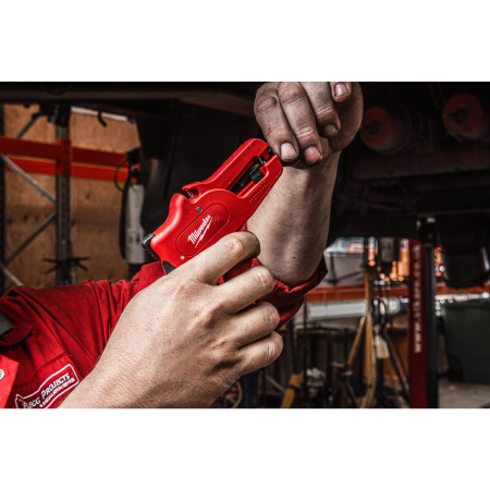 MILWAUKEE Automatické odizolovací kleště 4932498268