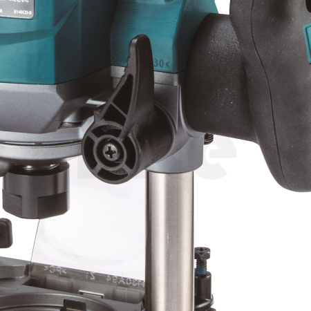 Makita - Aku vrchní frézka s regulací Li-ion XGT 40V/4,0Ah,Makpac RP001GM201