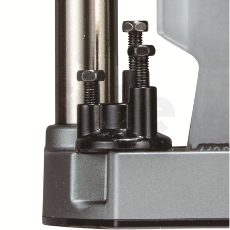 Makita - Aku vrchní frézka s regulací Li-ion XGT 40V/4,0Ah,Makpac RP001GM201