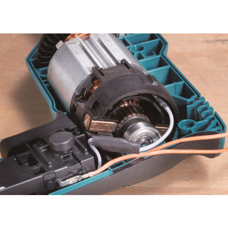 Makita - Vrtačka 1,5-13mm,630W DP4021