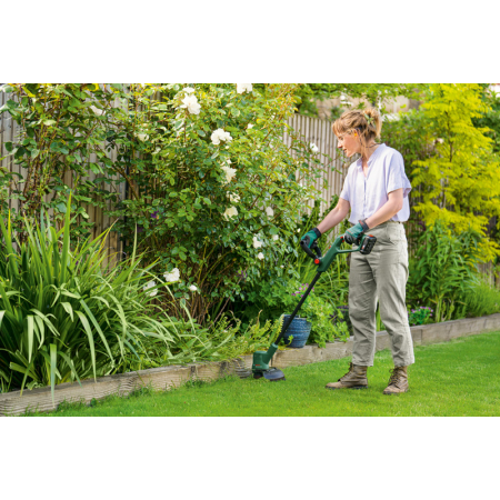 BOSCH Akumulátorová strunová sekačka EasyGrassCut 18V-230 06008C1A03