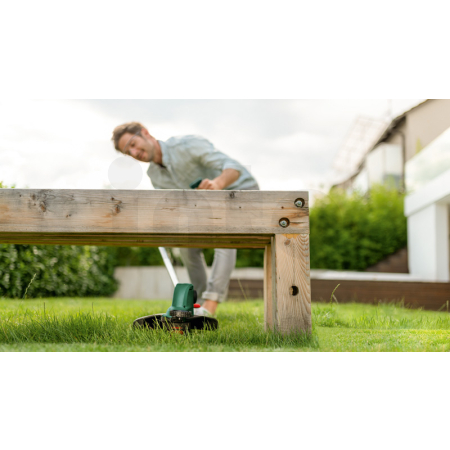 BOSCH Akumulátorová strunová sekačka UniversalGrassCut 18V-26 06008C1E03