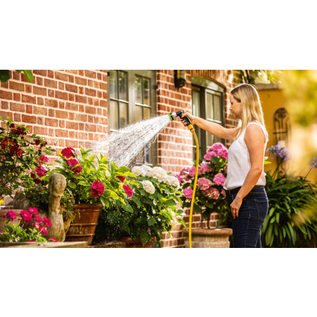 BOSCH Akumulátorová čerpadla na dešťovou vodu GardenPump 18V-2000 06008C4202