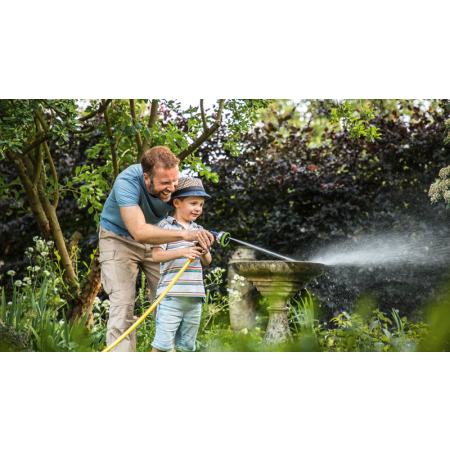 BOSCH Akumulátorová čerpadla na dešťovou vodu GardenPump 18V-2000 06008C4202