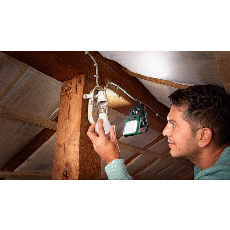 BOSCH Akumulátorové LED světlo EasySpotLight 18V-400 06039A1200