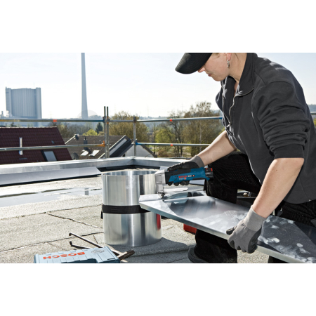 BOSCH Akumulátorové nůžky na plech GSC 12V-13 0601926108
