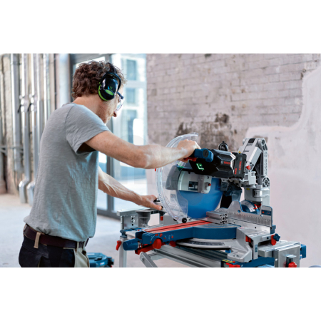 BOSCH Akumulátorová pokosová pila BITURBO GCM 18V-305 GDC 0601B43000