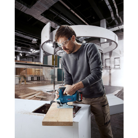 BOSCH Akumulátorová kmitací pila GST 185-LI 06015B3024