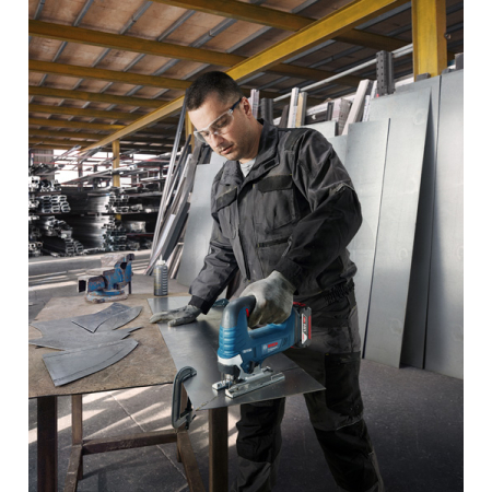BOSCH Akumulátorová kmitací pila GST 185-LI 06015B3024
