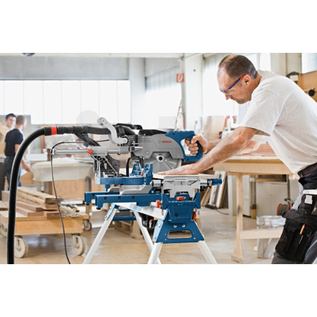 BOSCH Pokosová pila se zákluzem GCM 8 SJL 0601B19100