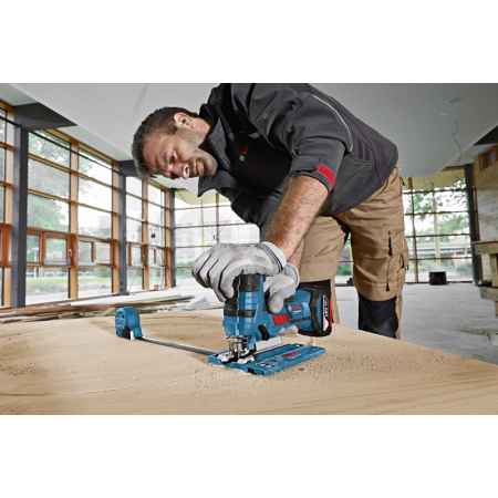 BOSCH Akumulátorová kmitací pila GST 18V-LI S 06015A5100