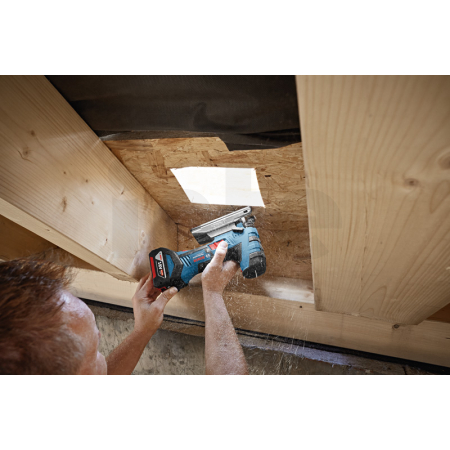BOSCH Akumulátorová kmitací pila GST 18V-LI S 06015A5100