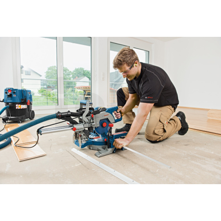 BOSCH Pokosová pila se zákluzem GCM 8 SDE 0601B19200