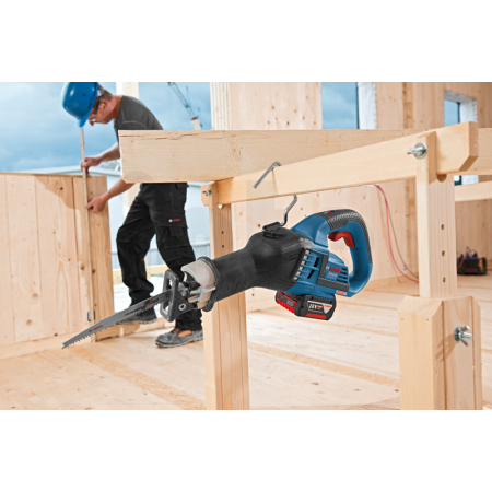BOSCH Akumulátorová pila ocaska GSA 18V-32 06016A8108