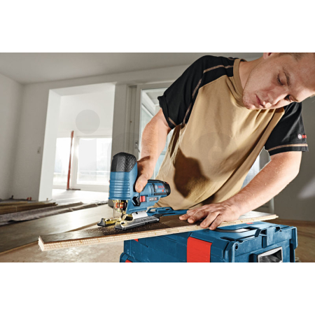 BOSCH Akumulátorová kmitací pila GST 12V-70 06015A1005