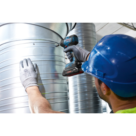 BOSCH Akumulátorový rázový utahovák GDR 18V-200 C 06019G4104