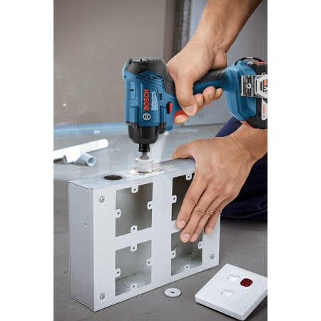 BOSCH Akumulátorový rázový utahovák GDR 180-Li 06019G5123