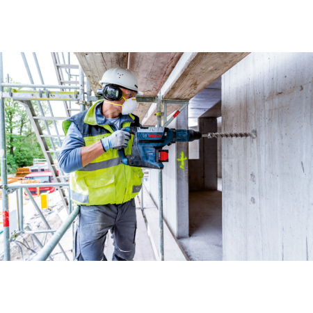 BOSCH Akumulátorové vrtací kladivo BITURBO s SDS max GBH 18V-45 C 0611913002