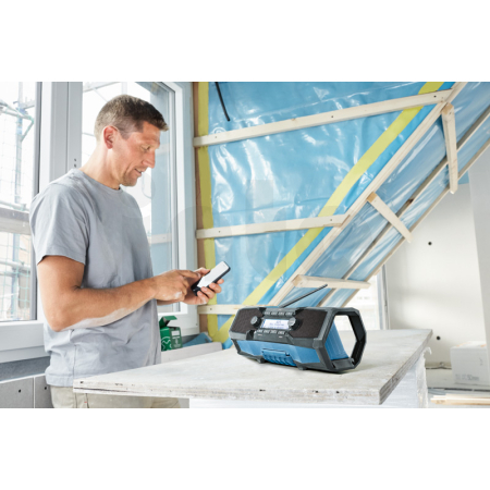 BOSCH Rádio GPB 18V-2 SC 06014A3100