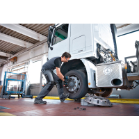 BOSCH Akumulátorový rázový utahovák GDS 18V-1050 H 06019J8522