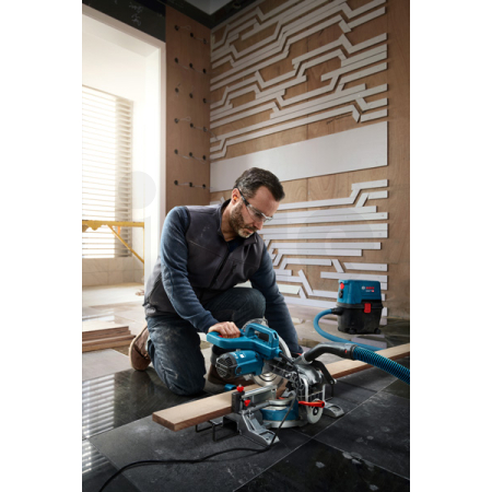 BOSCH Kapovací a pokosová pila GCM 216 0601B33000