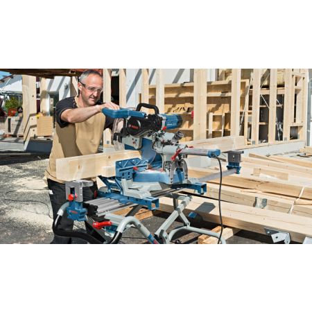 BOSCH Pokosová pila se zákluzem GCM 12 SDE 0601B23100