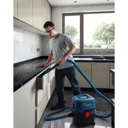 BOSCH Vysavač na suché a mokré vysávání GAS 15 06019E5000